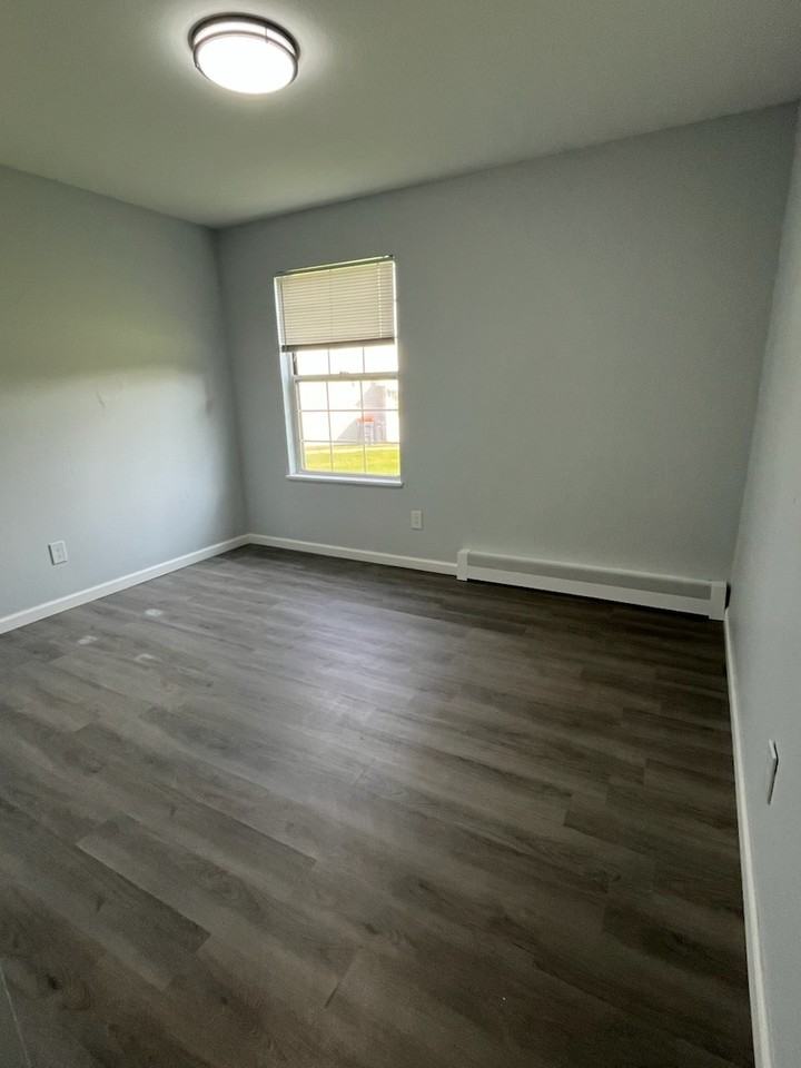 326 Stratford Way - Photo 6 of 13