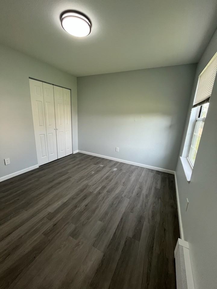 326 Stratford Way - Photo 7 of 13