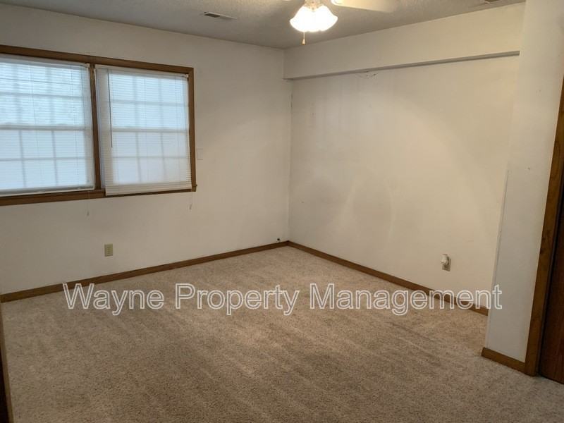 1219 2nd St #8 - Photo 5 of 10