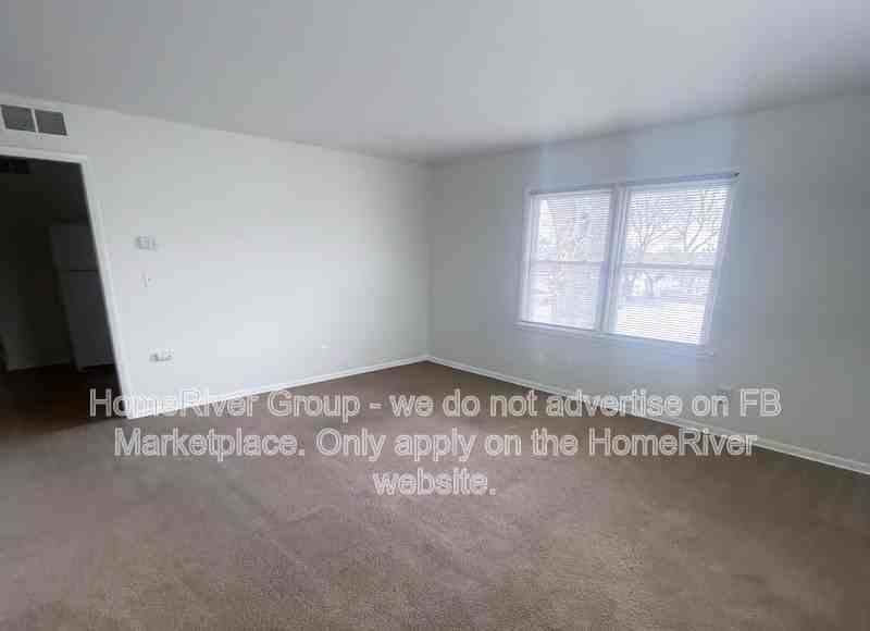110 Sw 10th St #4 - Photo 4 of 16