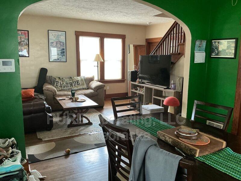 5828 Miami St - Photo 3 of 36