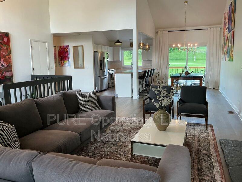 10635 Spaulding Cir - Photo 4 of 26