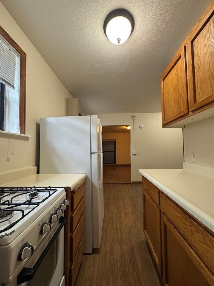 Regis Apartments - Photo 4 of 16