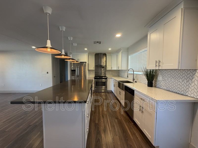 3129 E Turney Ave - Photo 5 of 27