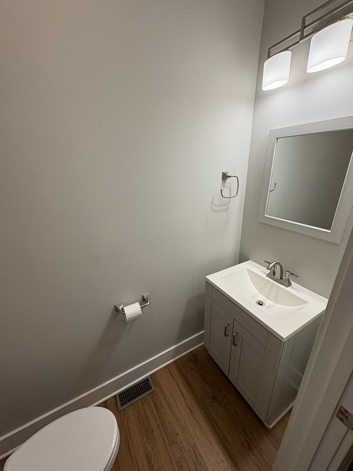 1621-31 Oak St Columbus, OH 43205 - Photo 4 of 11