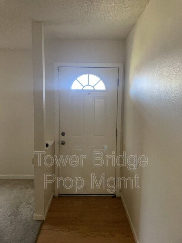 4068 Fawn Cir - Photo 4 of 17