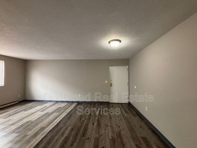 430 Bellbrook Ave #10 - Photo 4 of 21