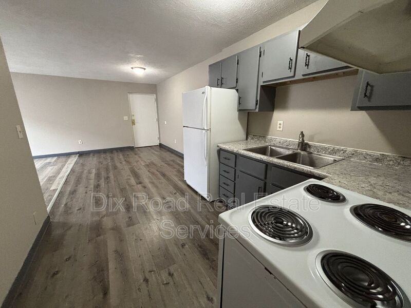 430 Bellbrook Ave #10 - Photo 7 of 21