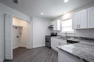 featured image of 23 Towne Park Ct