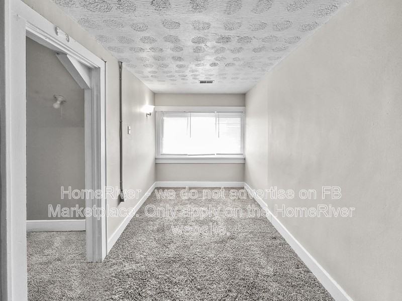 1524 S Talbott St #3 - Photo 3 of 17