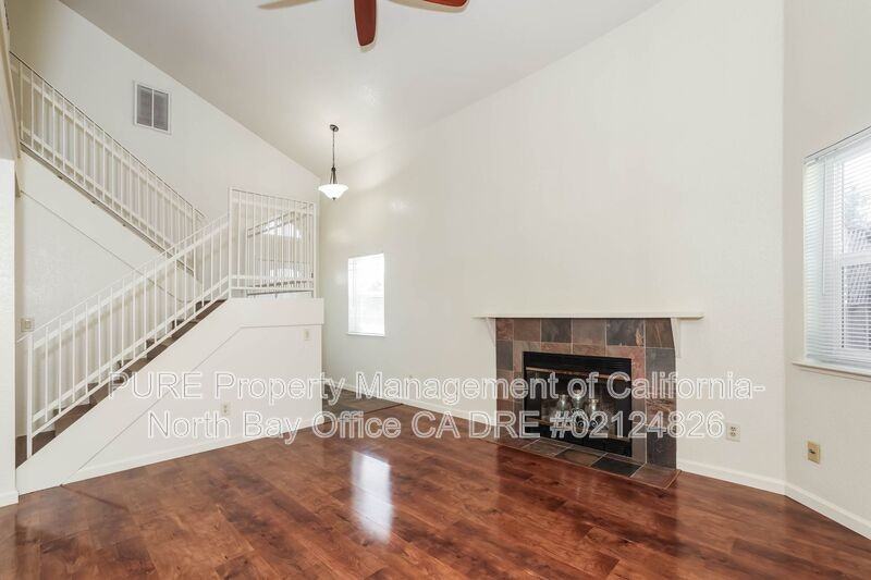 3465 Walnut Grove St - Photo 4 of 31