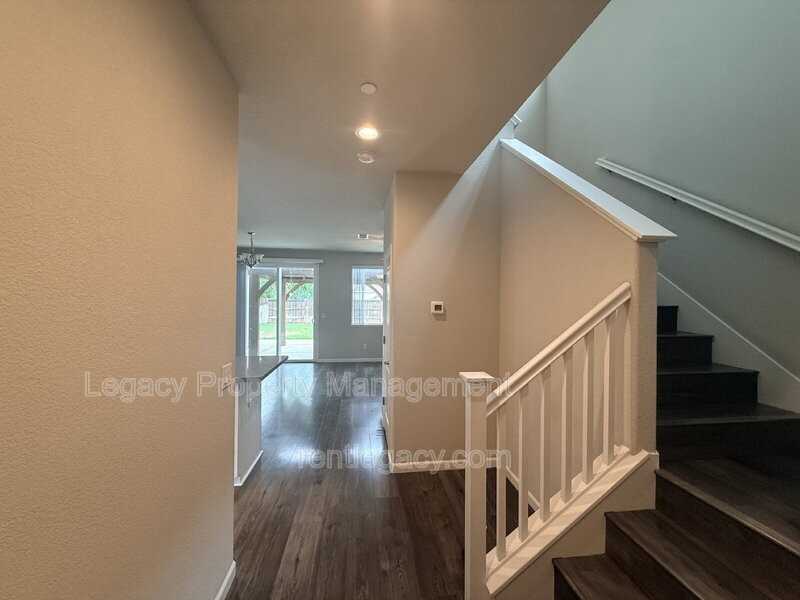 4426 Dry Creek Rd - Photo 4 of 29