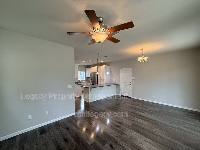 4426 Dry Creek Rd - Photo 6 of 29