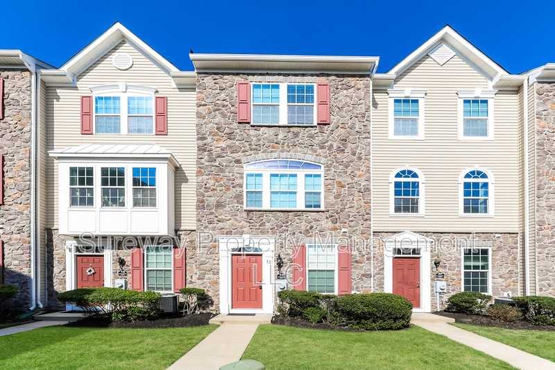 12 Stevens Ct