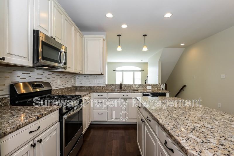 12 Stevens Ct - Photo 6 of 15
