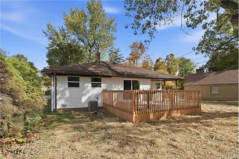 1020 Northlawn Dr - Photo 4 of 20