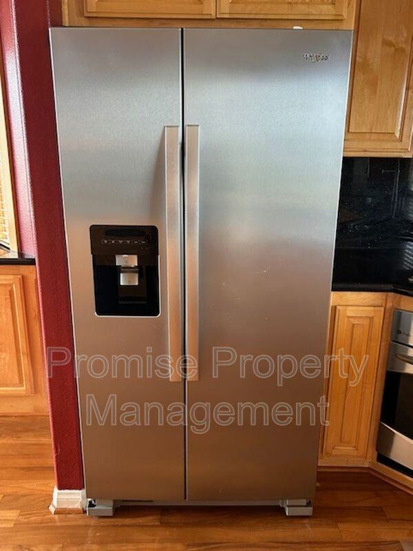 3176 San Helena Dr - Photo 4 of 26