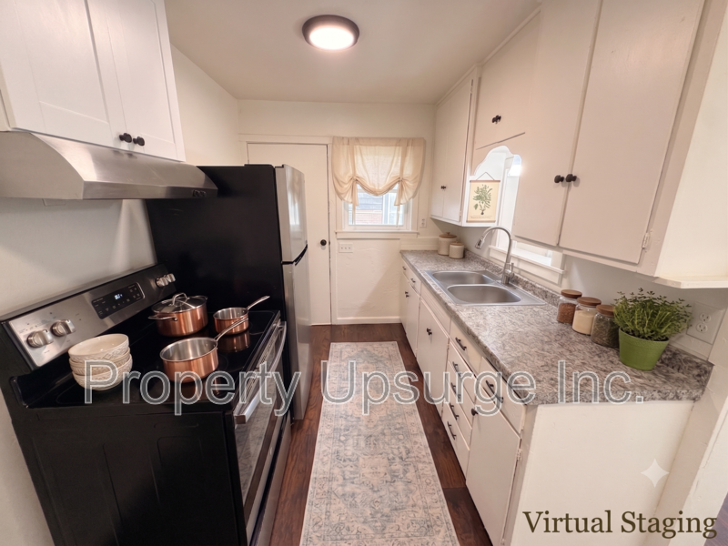 2408 Court Street St - Photo 3 of 21