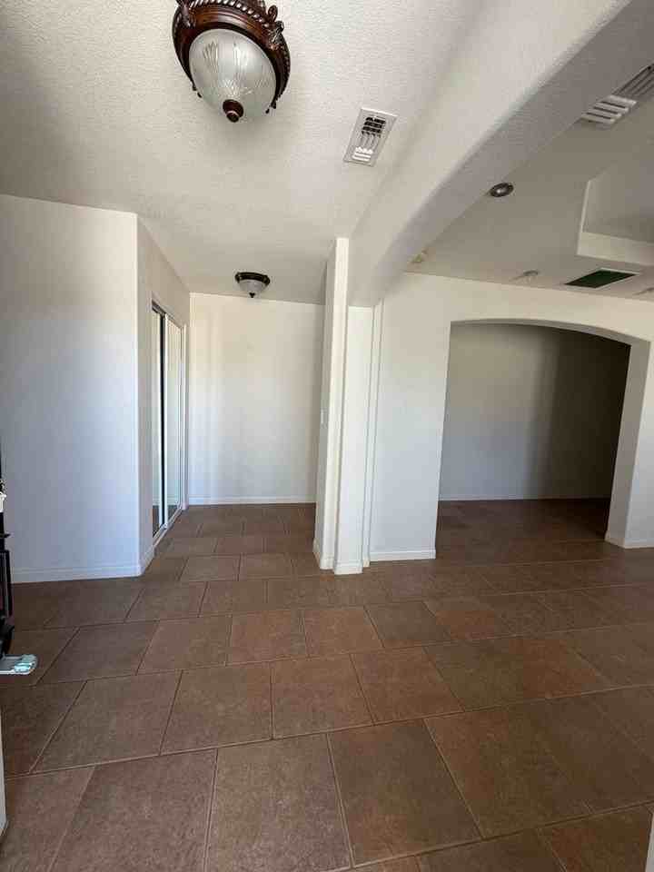 74404 Pinon Dr - Photo 3 of 33