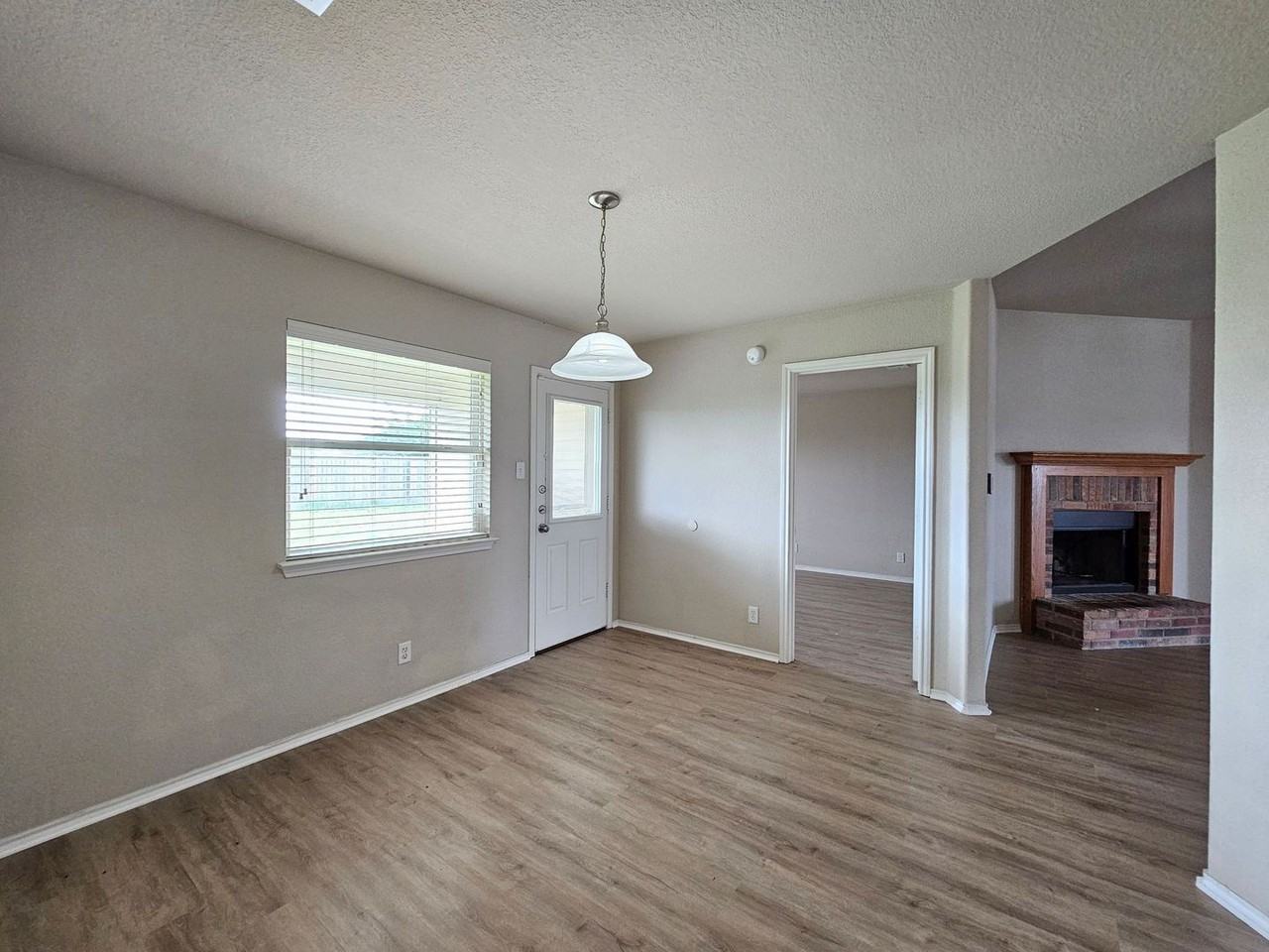 3804 Ida Dr - Photo 6 of 18