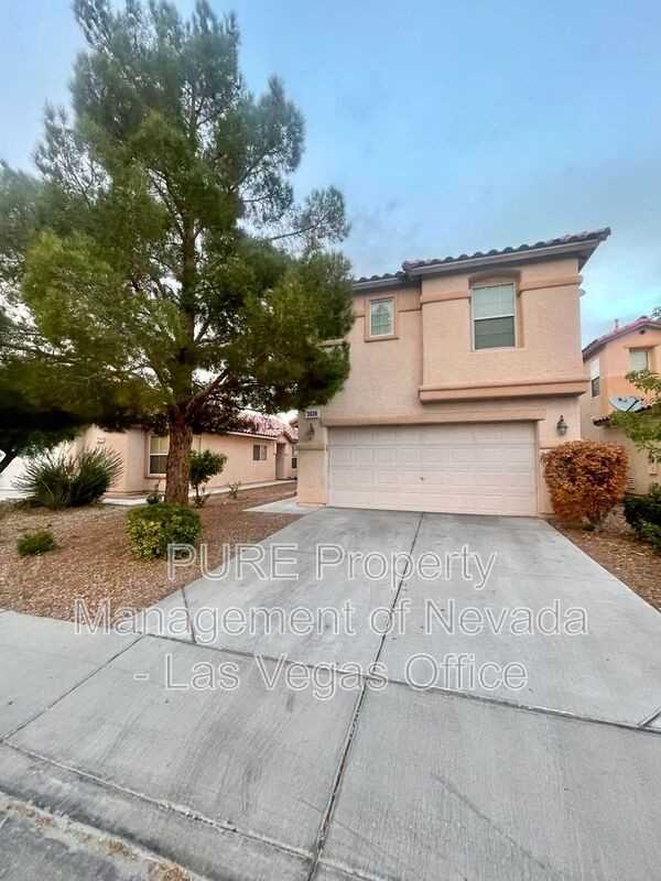 3528 Laguna Veneta Ave