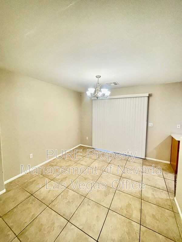 3528 Laguna Veneta Ave - Photo 5 of 35