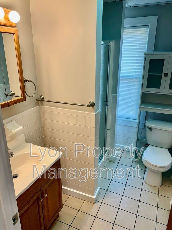 243 East St #1F - Photo 5 of 13