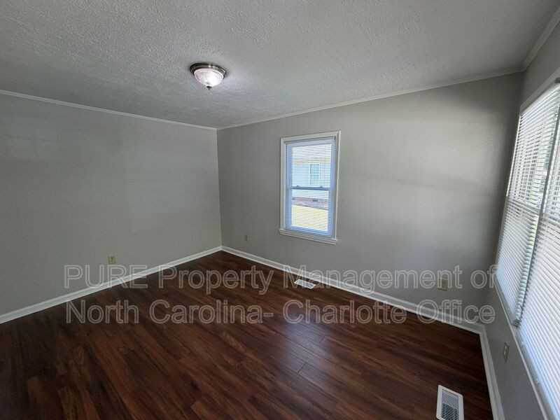 680 Tulsa Ct Nw - Photo 6 of 26