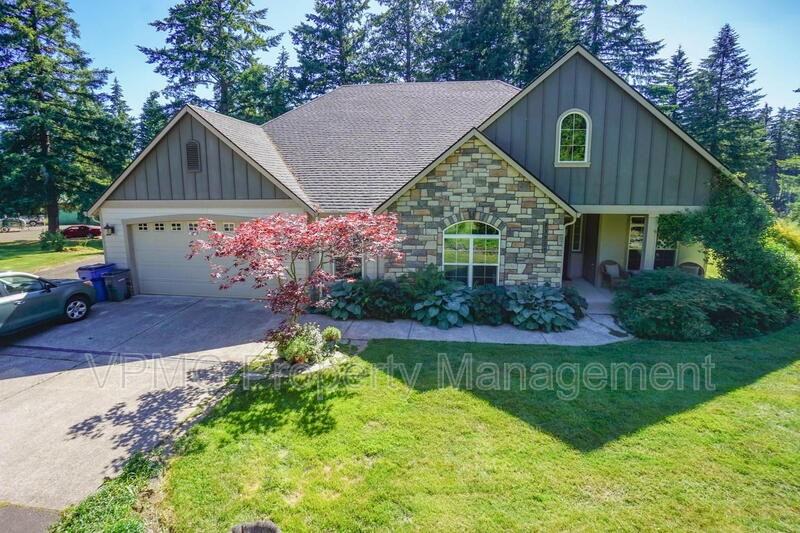 23517 Ne 68th St - Photo 2 of 50