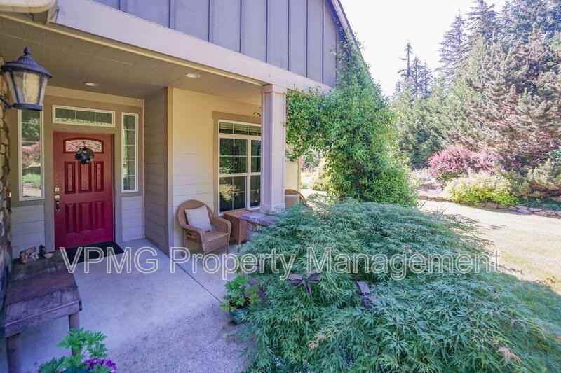 23517 Ne 68th St - Photo 5 of 50