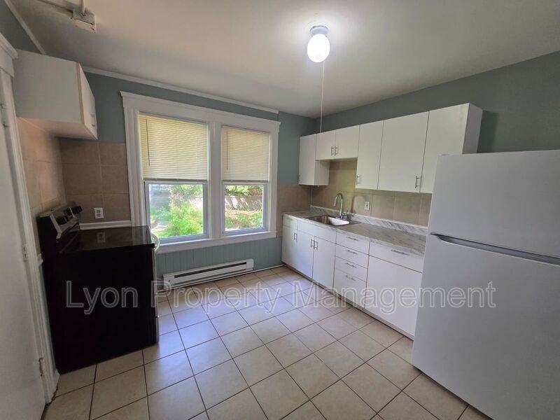 88 Garfield Ave #6 - Photo 3 of 12