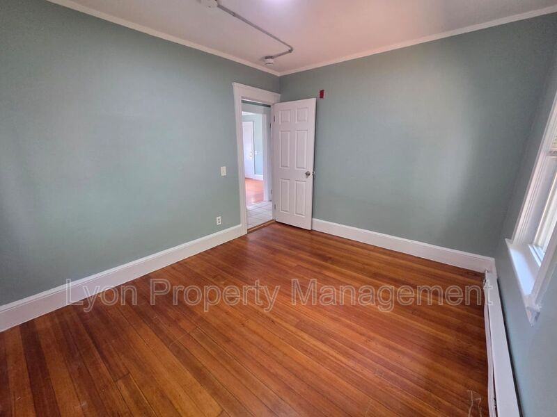 88 Garfield Ave #6 - Photo 4 of 12