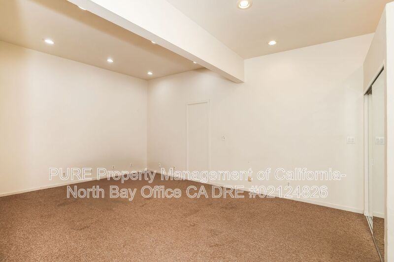 201 Meadowlark Ln #G - Photo 6 of 11