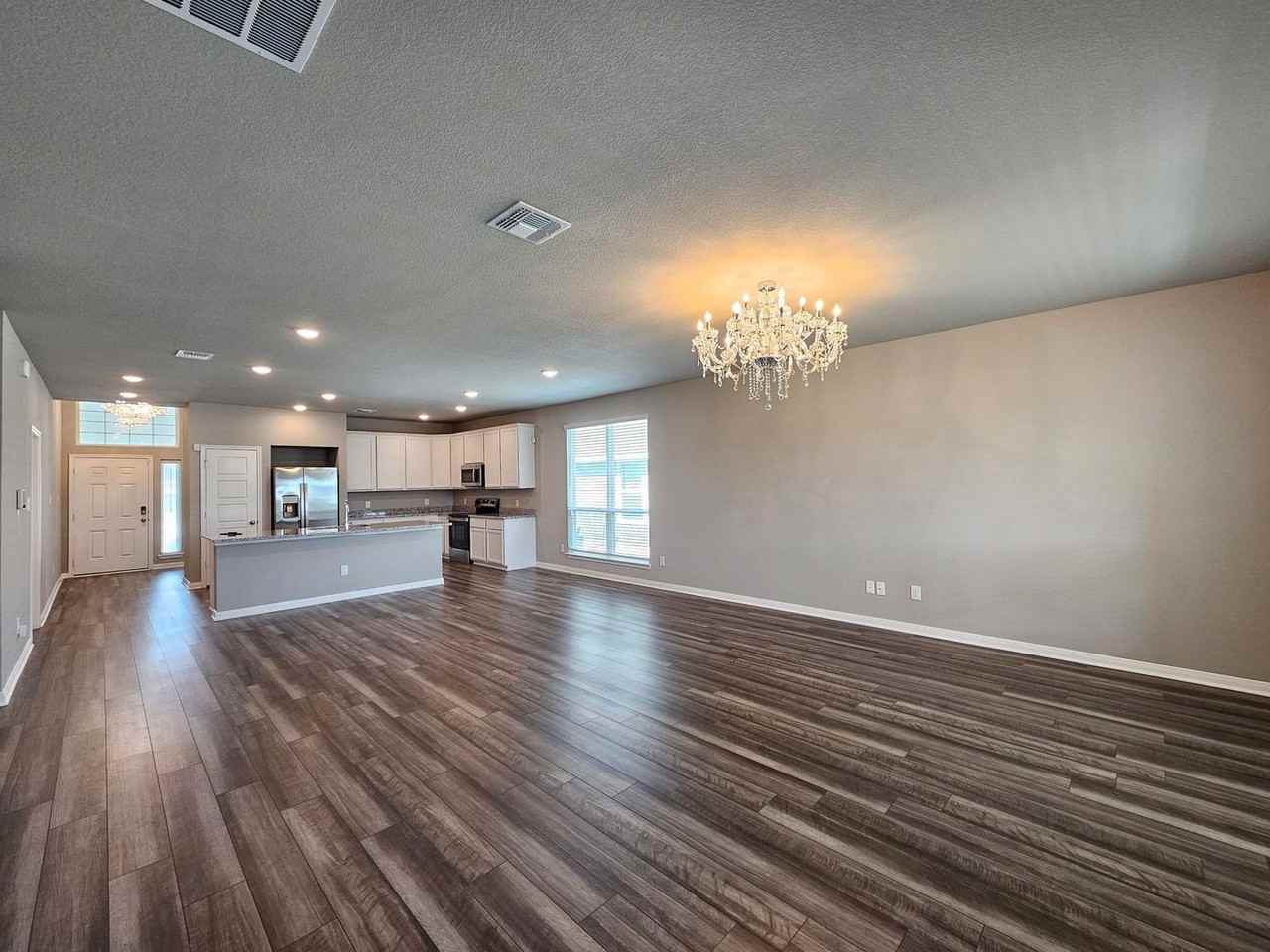 910 James Parker Cir - Photo 5 of 20