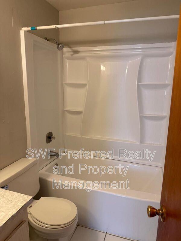 1418 Se 8th Ter #7 - Photo 6 of 7