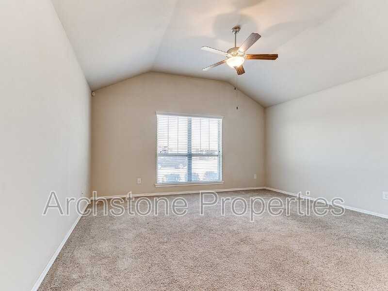 19704 Taggert Dr - Photo 3 of 36