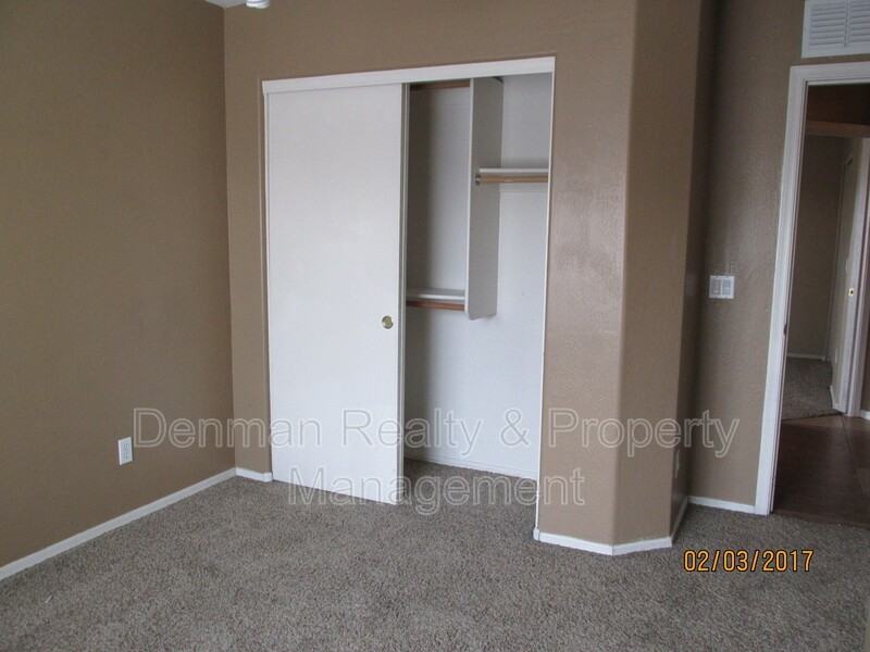 1124 E Maddison St - Photo 5 of 9