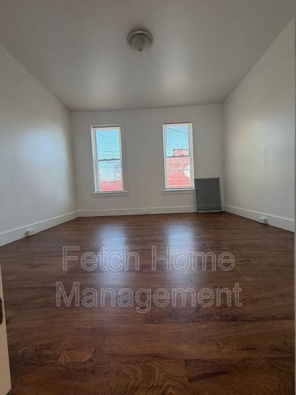 236 W Mifflin St - Photo 3 of 19