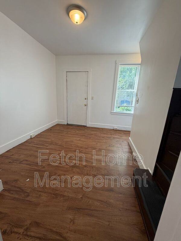 236 W Mifflin St - Photo 4 of 19