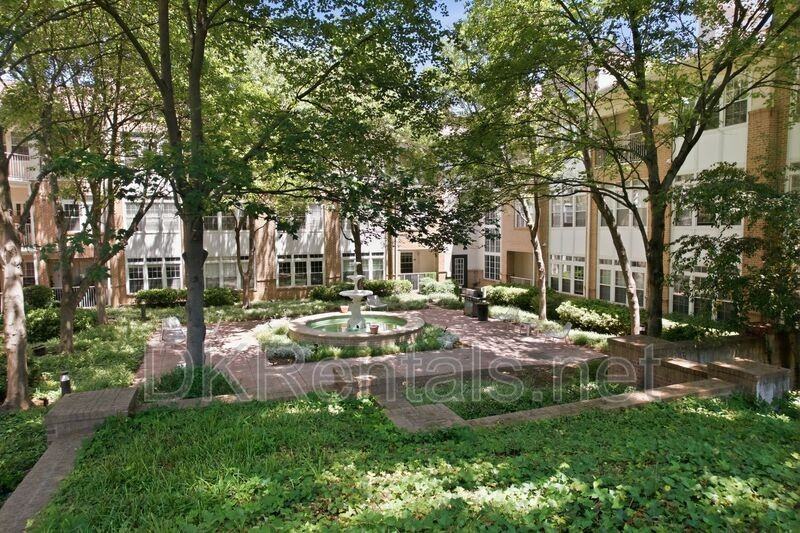 220 Renaissance Pkwy Ne #2111 - Photo 4 of 38