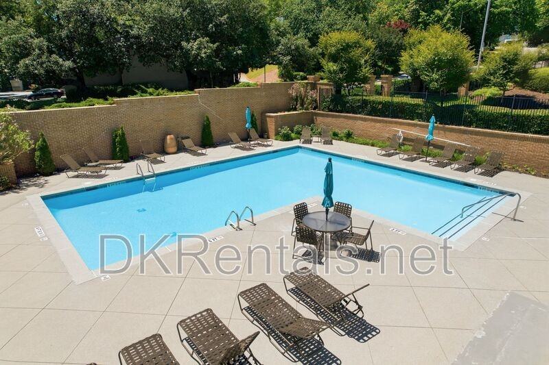220 Renaissance Pkwy Ne #2111 - Photo 6 of 38