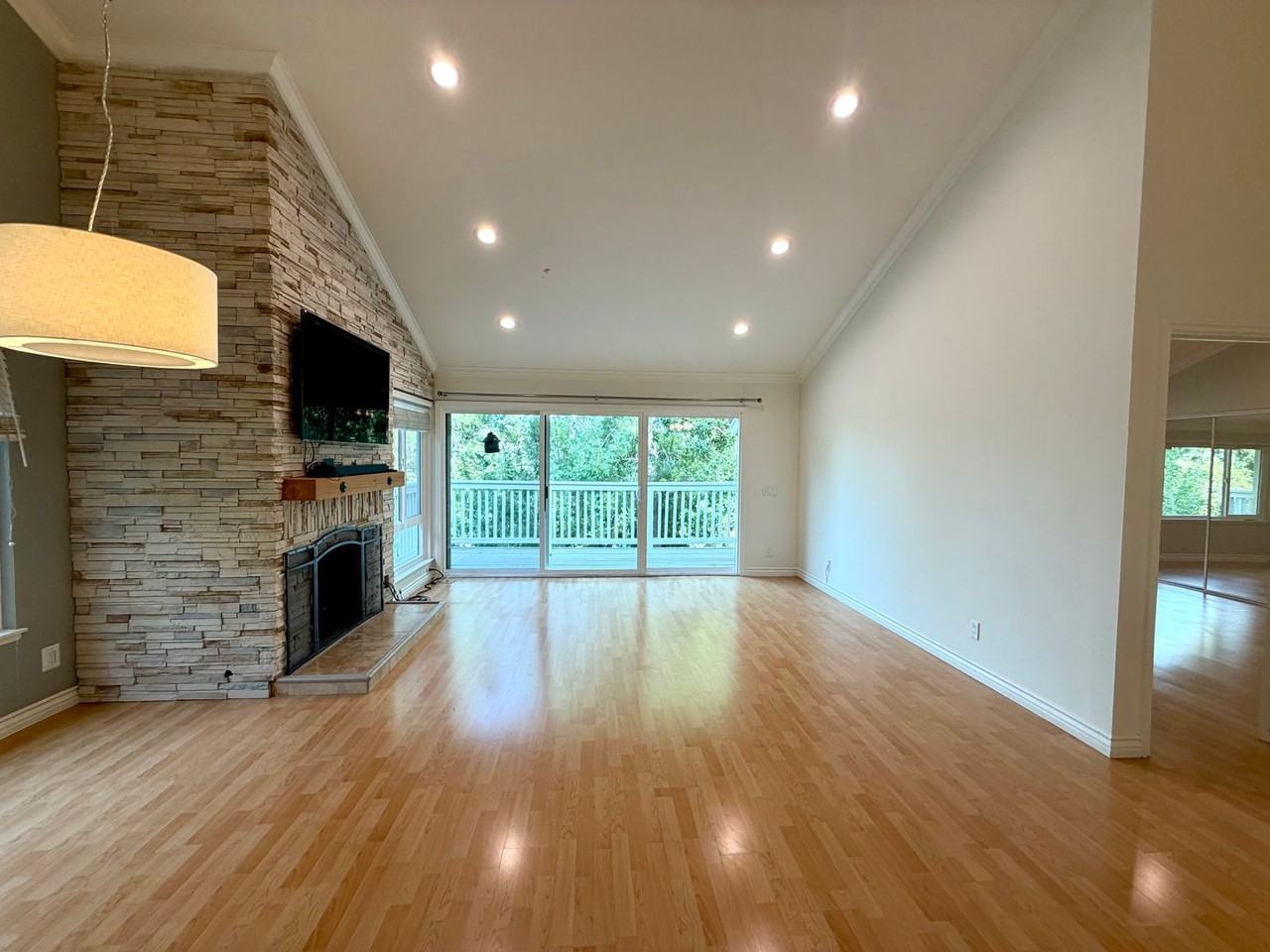 5708 Camelia Ln - Photo 6 of 44
