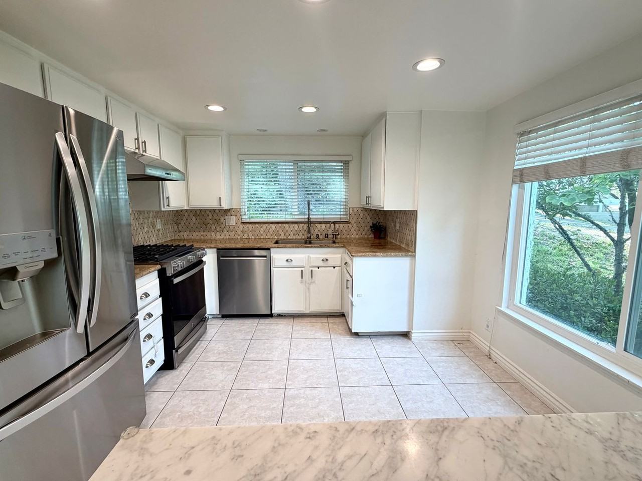 5708 Camelia Ln - Photo 7 of 43