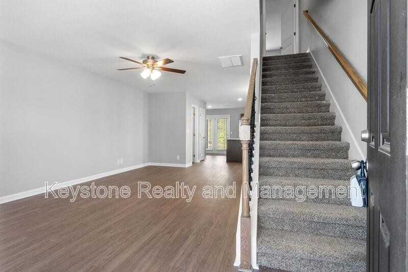 206 Woodland Valley Ln - Photo 3 of 16
