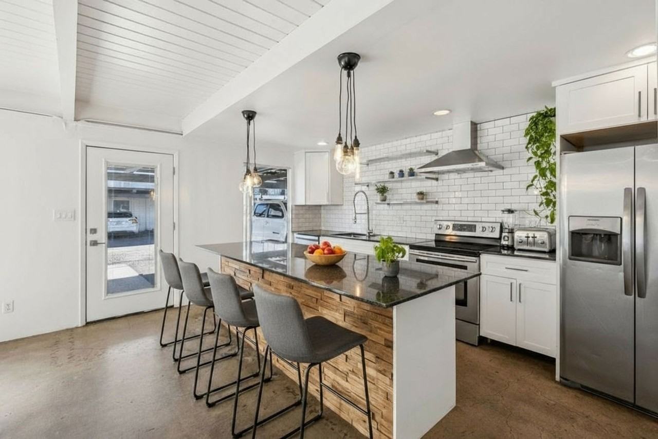 Mulberry Townhomes - Photo 4 of 6