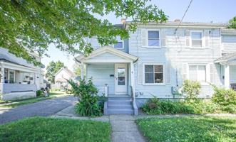 featured image of 43 Oak St #43