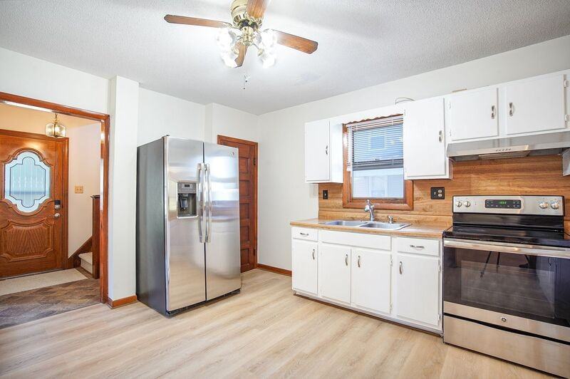 43 Oak St #43 - Photo 4 of 19