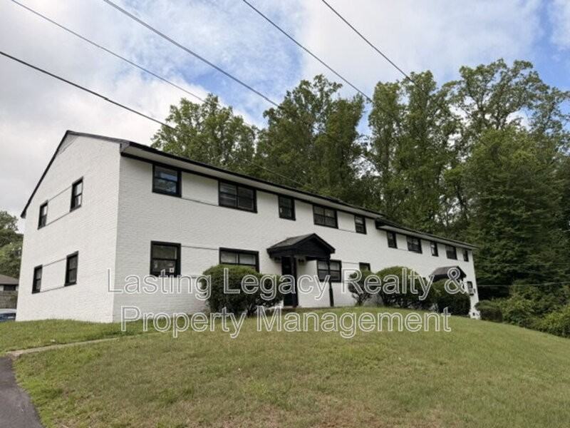 1134 Conley St #D - Photo 2 of 11