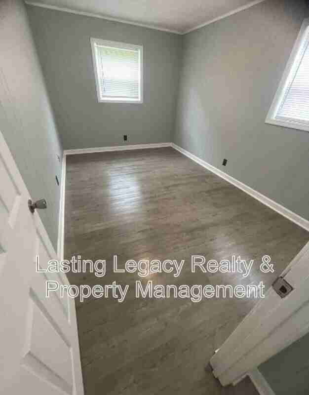 1134 Conley St #D - Photo 6 of 11
