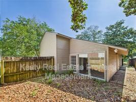 featured image of 513 Fox Run Ave #1